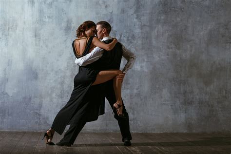 Welcome to Tango E14. The most laid-back and friendly Argentine Tango Dance school in East London. Tango E14 is one of the longest-running Tango afternoons and milongas in London (since 2009). Run by founder Tony Lane and Anita van de Watering, we aim to make Argentine Tango accessible and affordable for anyone who …